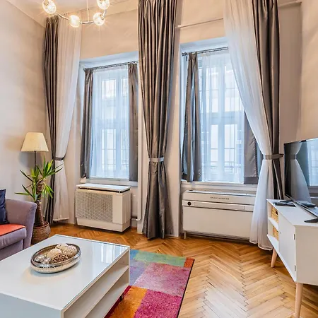 Opera Loft