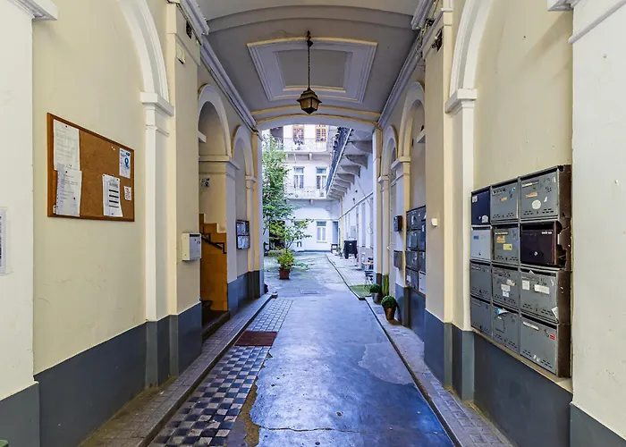 Opera Loft Apartament *